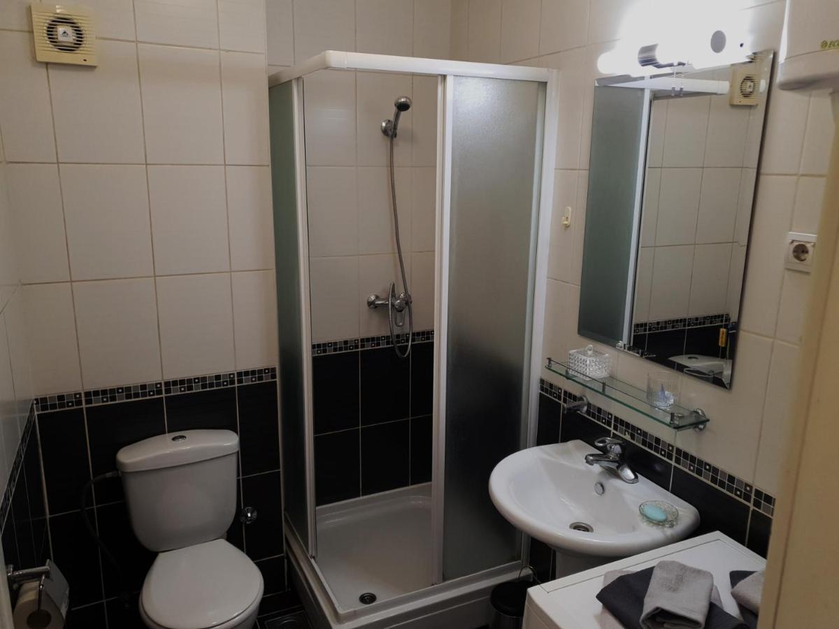Apartman 64 - Besplatan Parking Za Goste Novi Sad Dış mekan fotoğraf